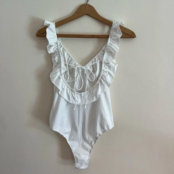 Princess Polly Anahita Bodysuit, Size 4, White - Picture 4 of 6